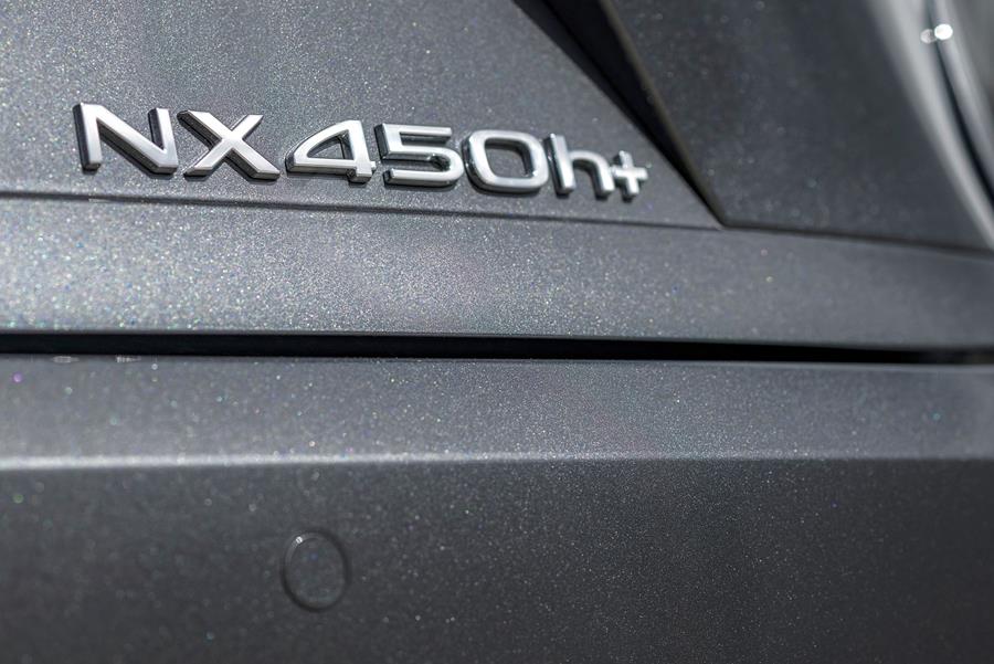 Rijtest Lexus NX 450h+: Fullhybridespecialist tot het stopcontact gedwongen